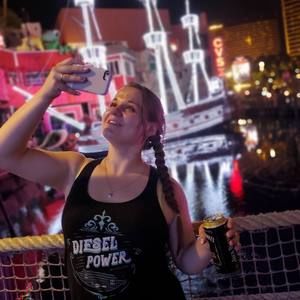 Meet your Posher, Nikki